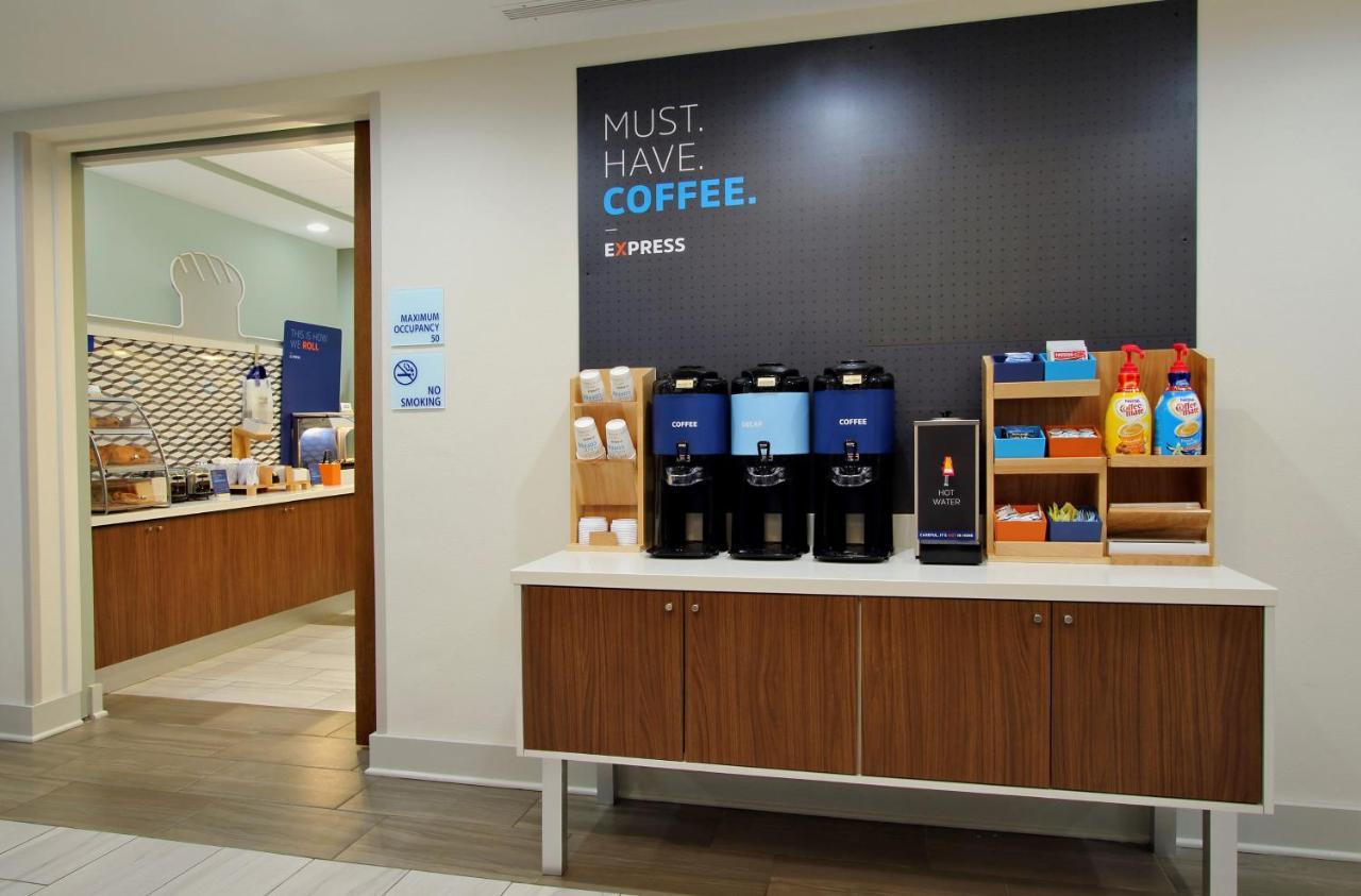 Holiday Inn Express Fallon By Ihg Zewnętrze zdjęcie